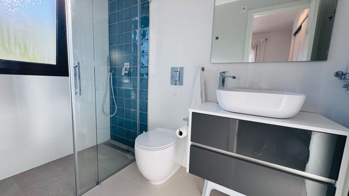 Image No.16-2 Bed Apartment for sale