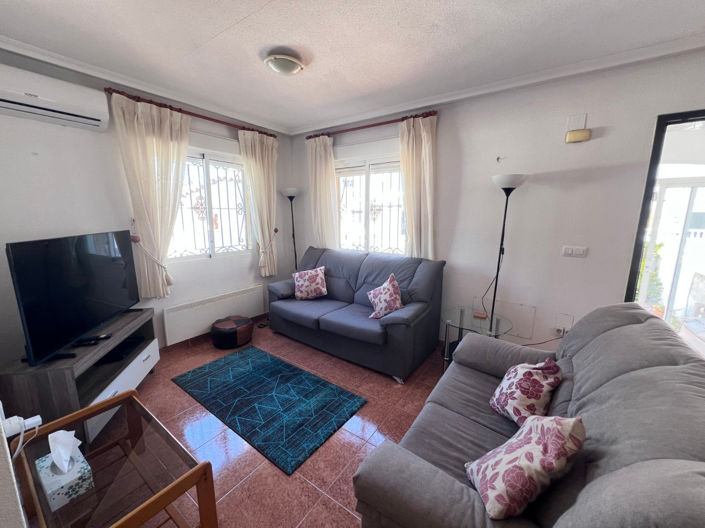 Image No.9-3 Bed House for sale