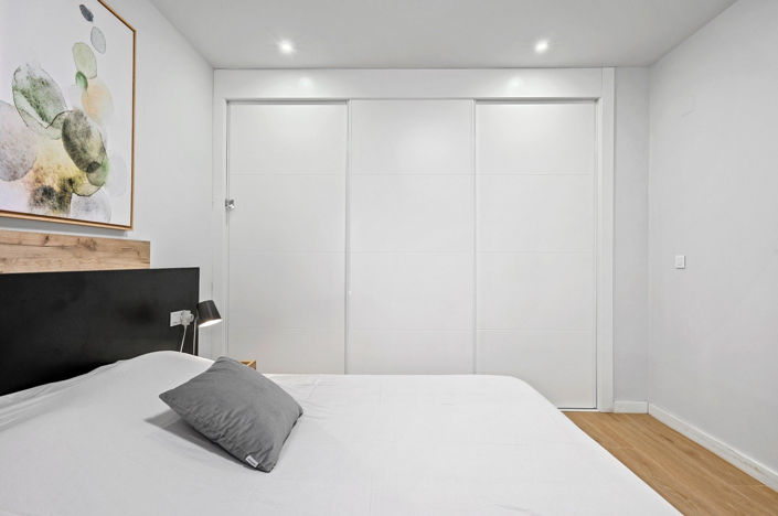 Image No.20-2 Bed Apartment for sale