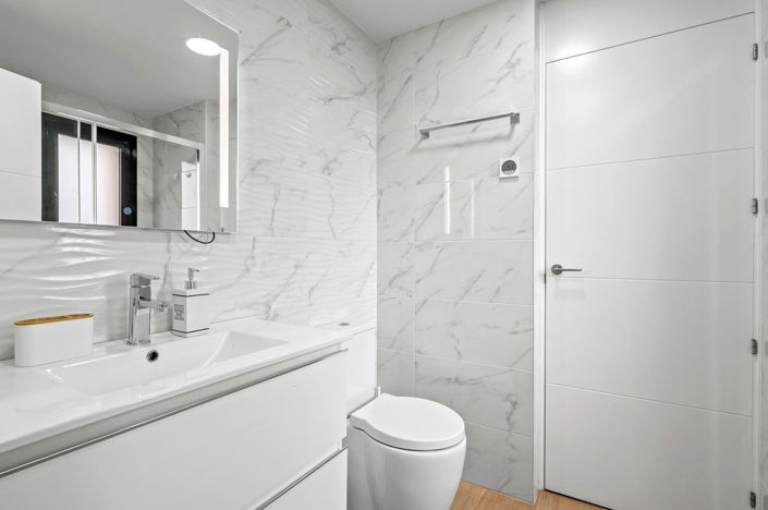 Image No.21-2 Bed Apartment for sale