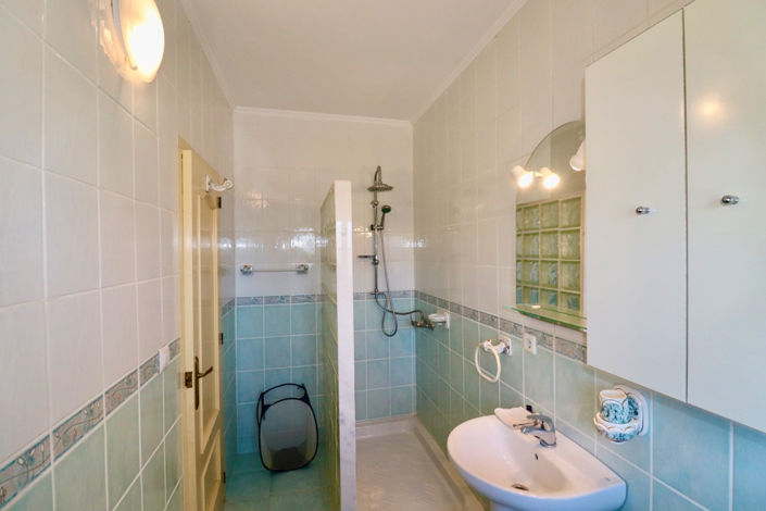 Image No.42-5 Bed Country House for sale