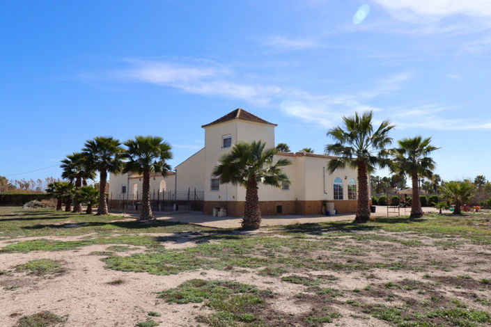 Image No.46-5 Bed Country House for sale