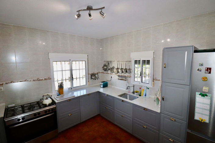 Image No.8-5 Bed Country House for sale