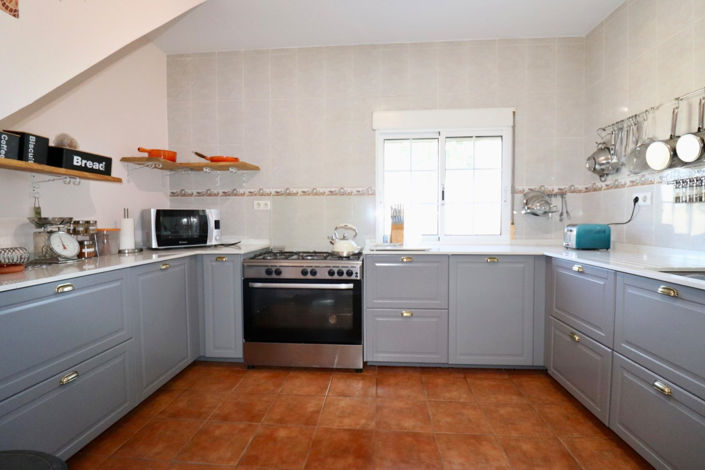 Image No.9-5 Bed Country House for sale