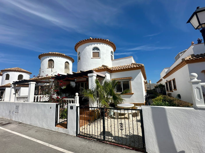 Image No.33-3 Bed Villa for sale