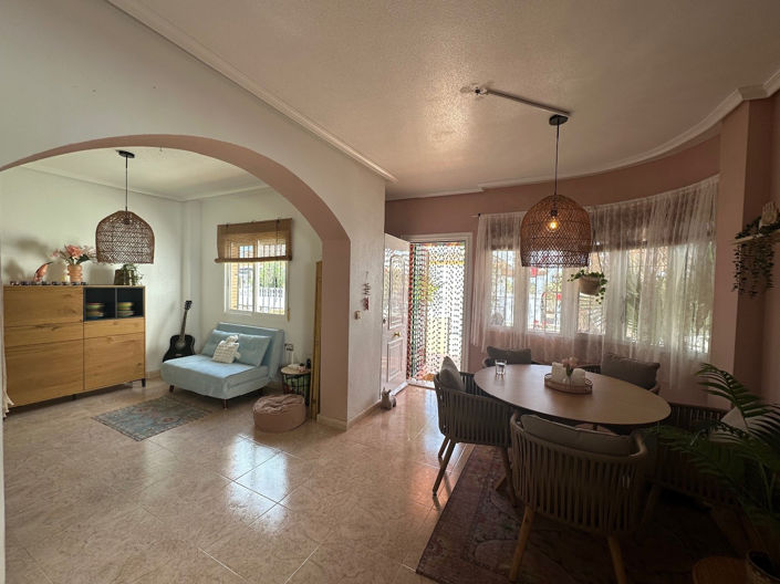 Image No.7-3 Bed Villa for sale