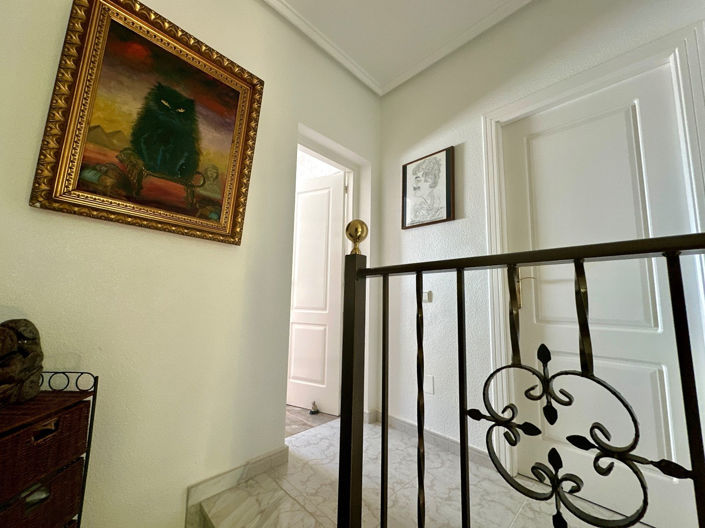 Image No.10-2 Bed Townhouse for sale