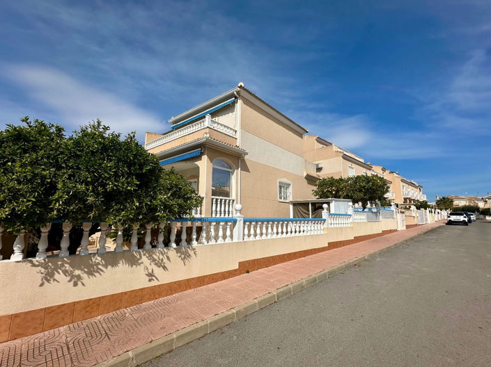 Image No.2-2 Bed Townhouse for sale