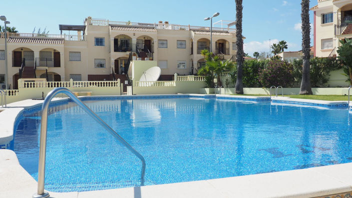 Image No.20-2 Bed Bungalow for sale