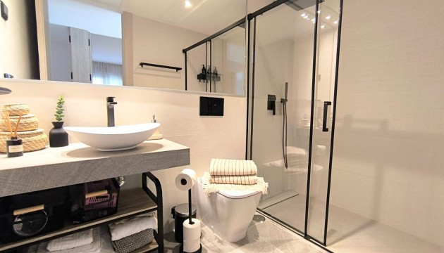 Image No.17-3 Bed Apartment for sale