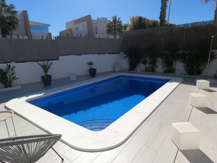 Image No.9-3 Bed Villa for sale