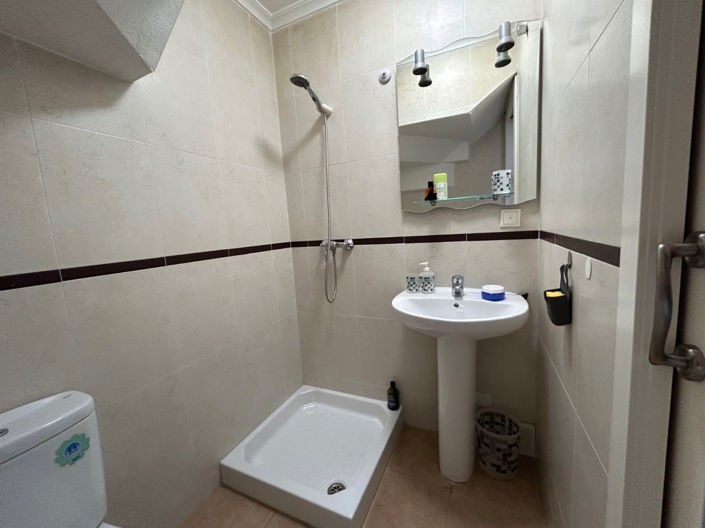 Image No.20-2 Bed Apartment for sale