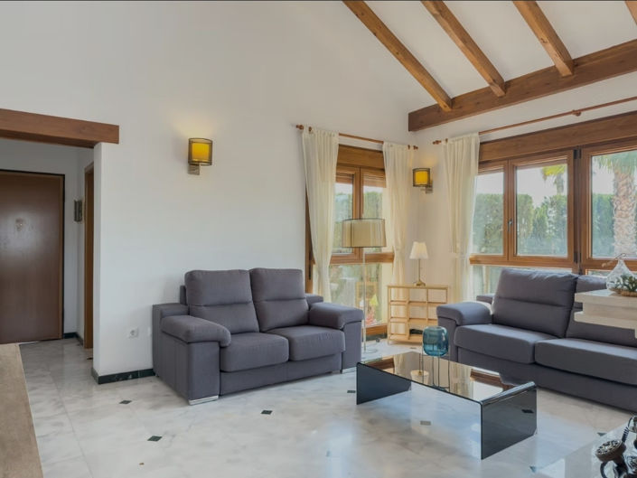Image No.10-3 Bed Villa for sale
