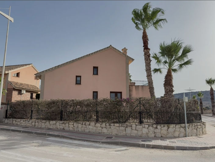 Image No.37-3 Bed Villa for sale