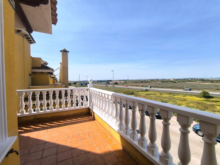 Image No.15-3 Bed Villa for sale
