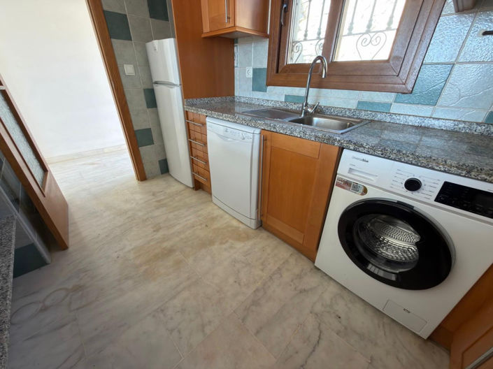 Image No.20-2 Bed Bungalow for sale