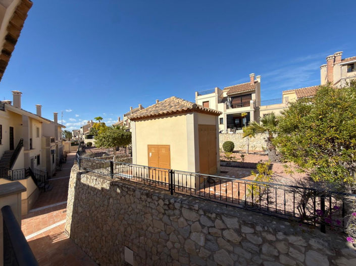 Image No.32-2 Bed Bungalow for sale