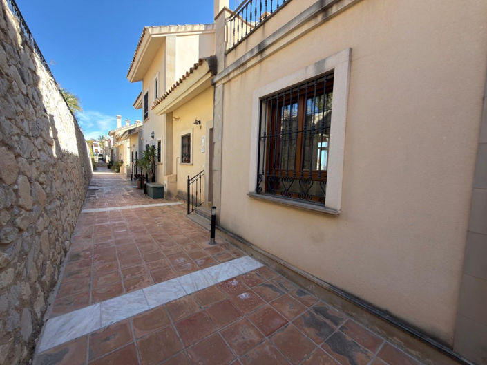 Image No.47-2 Bed Bungalow for sale