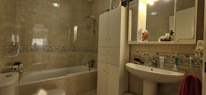 Image No.24-2 Bed Bungalow for sale