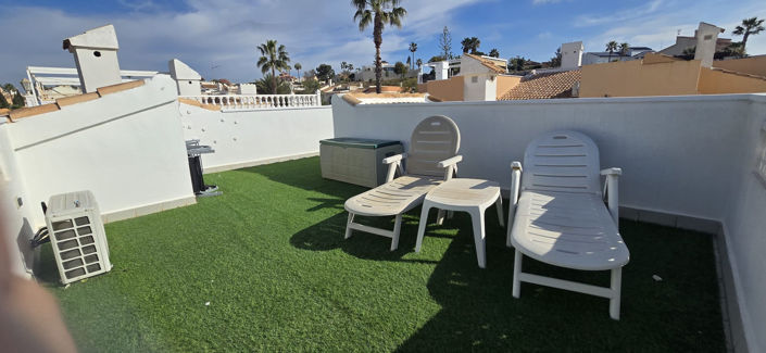 Image No.25-2 Bed Bungalow for sale