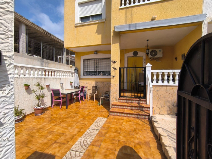 Image No.5-3 Bed Townhouse for sale