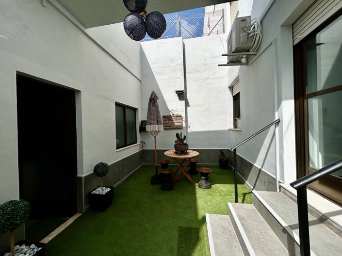 Image No.29-3 Bed Apartment for sale