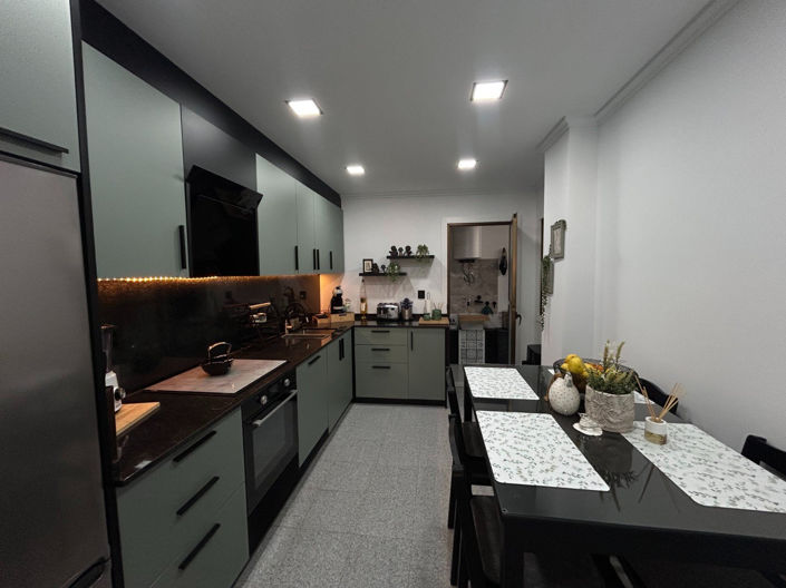 Image No.37-3 Bed Apartment for sale