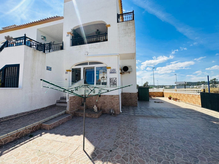 Image No.2-Appartement de 2 chambres à vendre à Alicante