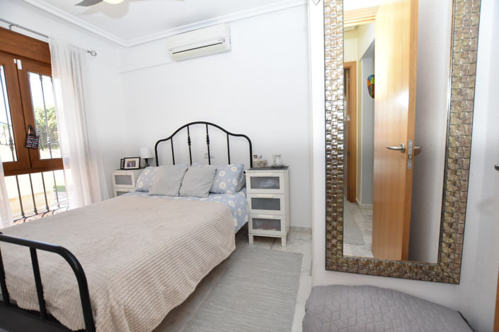 Image No.20-2 Bed Apartment for sale
