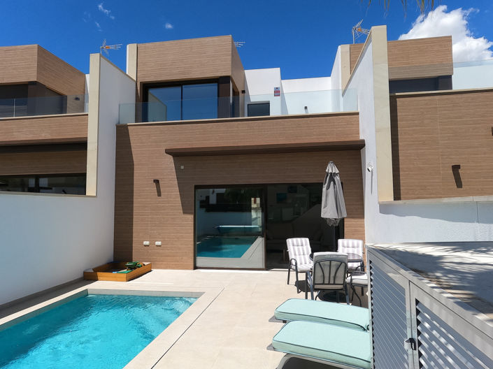 Image No.10-4 Bed Villa for sale