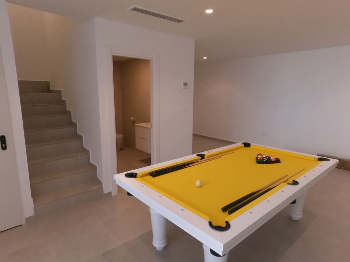Image No.37-4 Bed Villa for sale