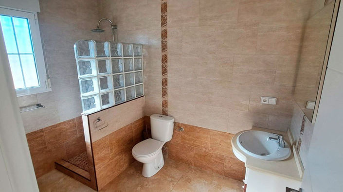 Image No.11-5 Bed Country House for sale