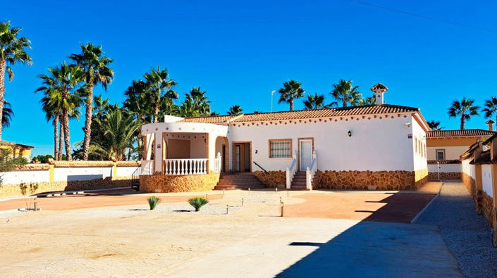 Image No.22-5 Bed Country House for sale