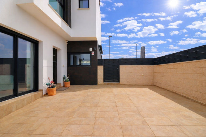 Image No.21-3 Bed Villa for sale