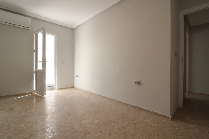 Image No.12-3 Bed Apartment for sale