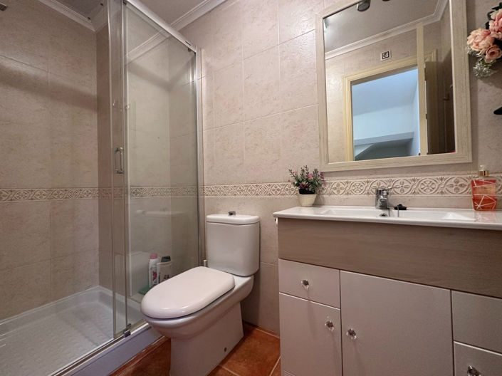 Image No.20-3 Bed Townhouse for sale