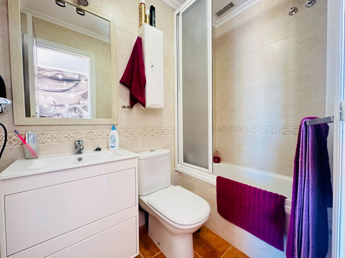 Image No.25-3 Bed Townhouse for sale