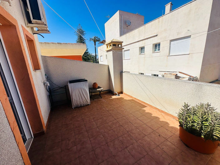 Image No.36-3 Bed Townhouse for sale