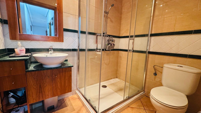 Image No.11-3 Bed Apartment for sale