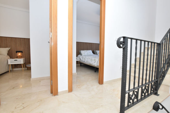 Image No.26-2 Bed Townhouse for sale