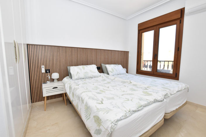 Image No.27-2 Bed Townhouse for sale