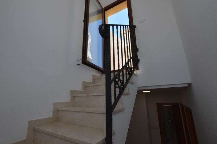 Image No.38-2 Bed Townhouse for sale