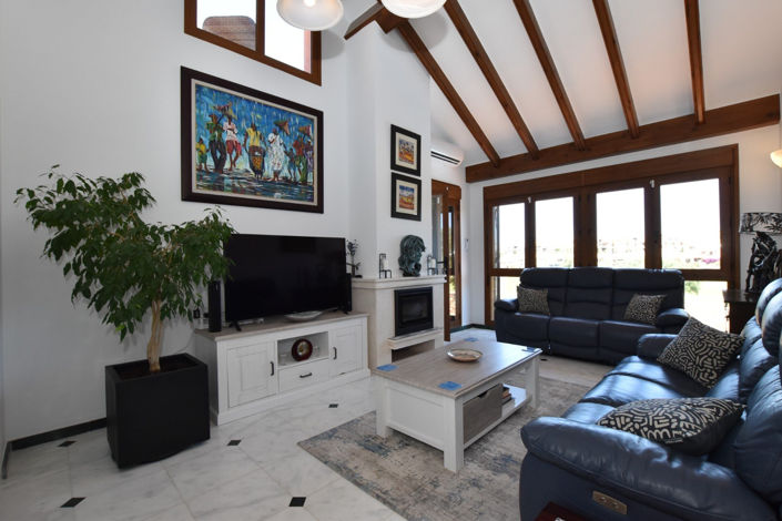 Image No.16-3 Bed Villa for sale