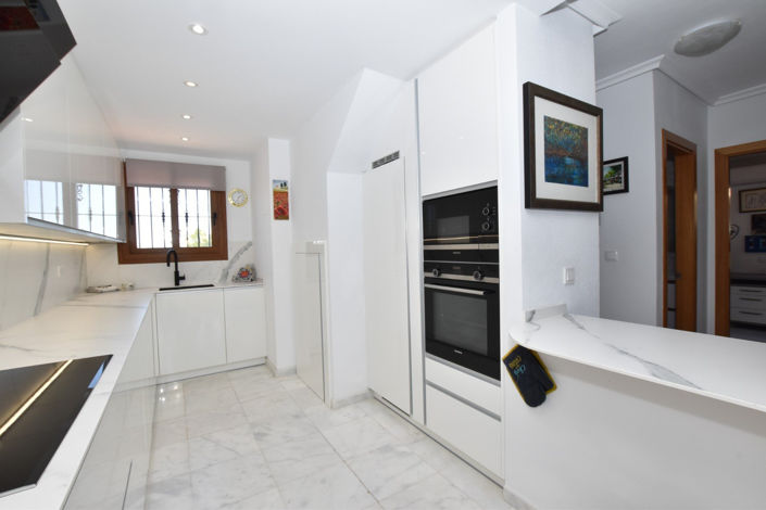 Image No.25-3 Bed Villa for sale