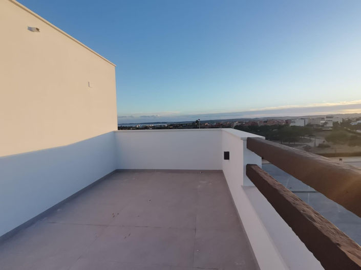 Image No.50-5 Bed Villa for sale