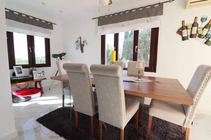 Image No.18-5 Bed Villa for sale