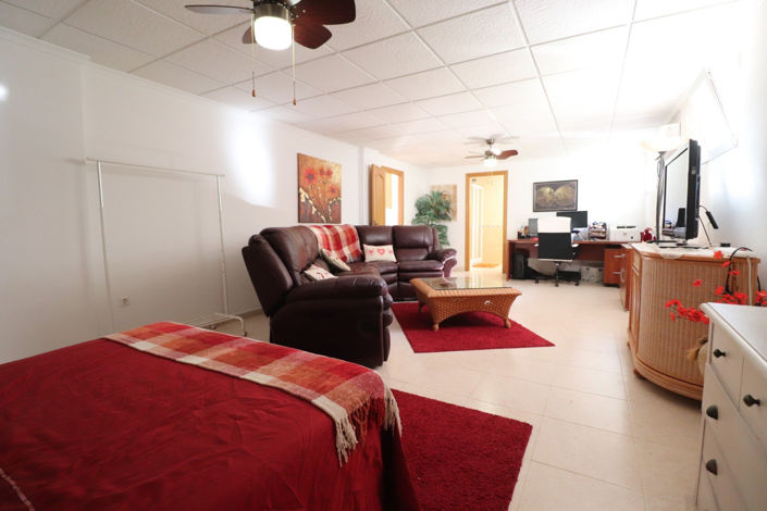 Image No.34-5 Bed Villa for sale