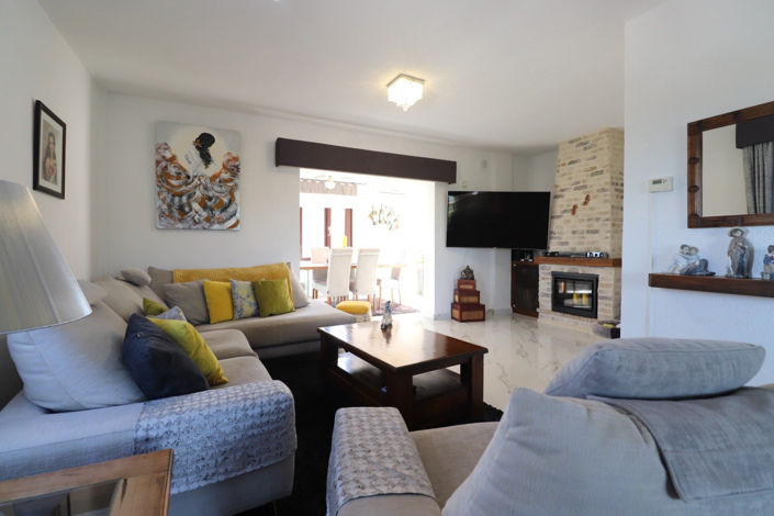 Image No.9-5 Bed Villa for sale