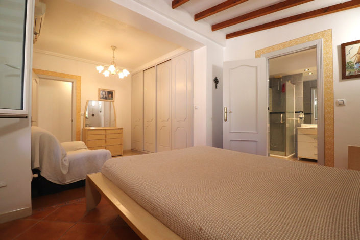 Image No.28-3 Bed Villa for sale