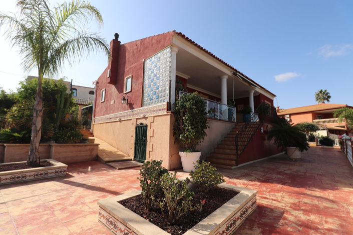 Image No.38-3 Bed Villa for sale